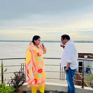  Guest house River View Paying